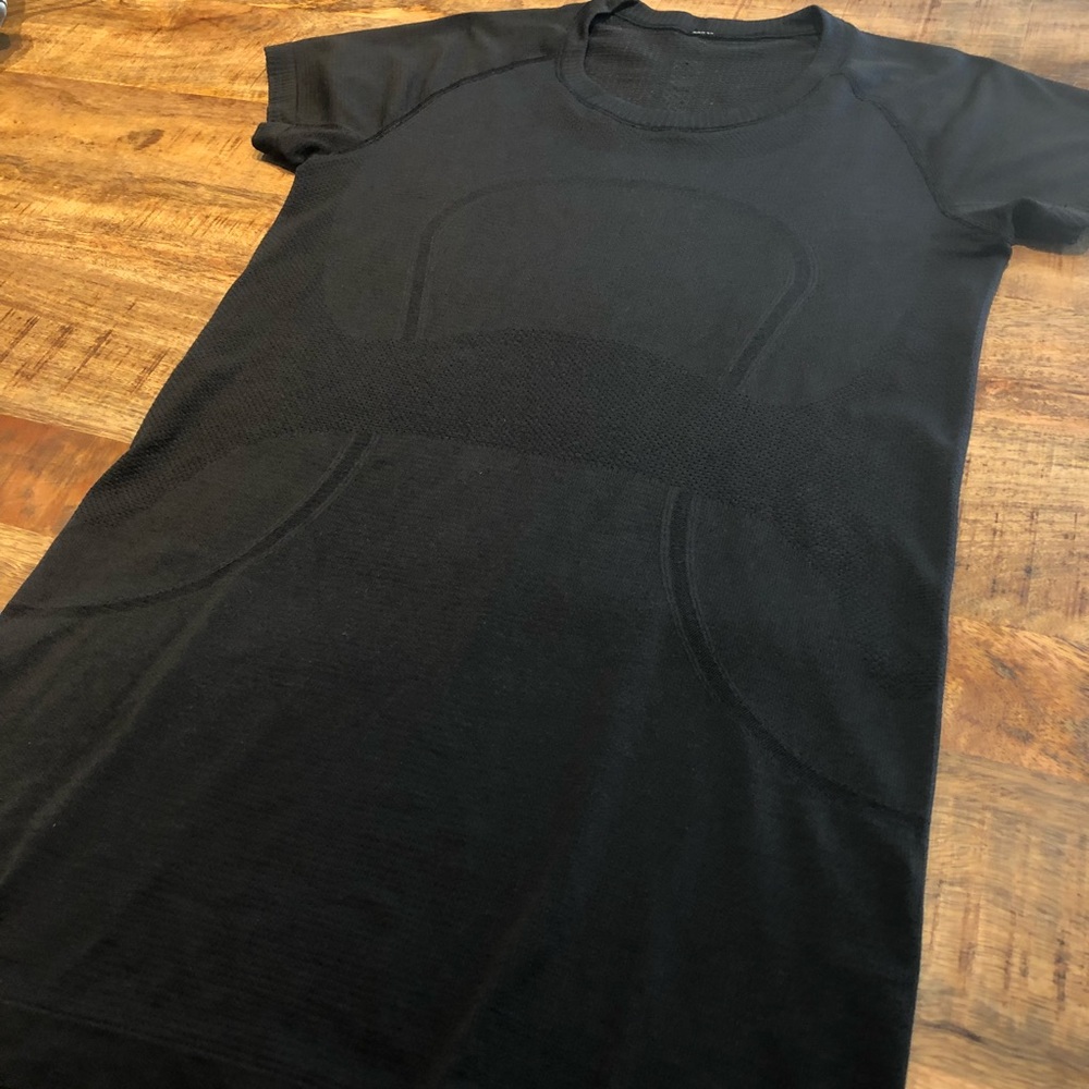 Lululemon Swiftly Tech Short Sleeve